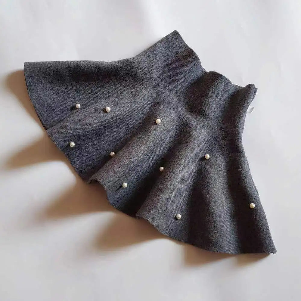 חצאית טוטו סרוגה בשילוב יהלומים